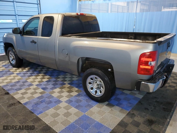 2008 Chevrolet Silverado 1500 Work Truck with VIN 1GCEC19CX8Z115213, listed as a Copart auction lot 44026785 with 297,562 mi miles and Clean Title. Bid and sale history available at carsss.com. Image 2.