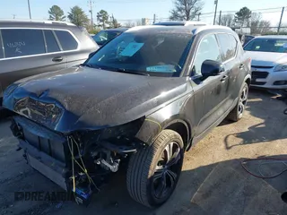 2021 Volvo XC40 Inscription с VIN YV4162UL6M2510721, выставлен на аукционе IAAI как лот 41646373 с пробегом 39 370 миль миль и . История ставок и продаж доступна на DreamBid. Изображение 19.