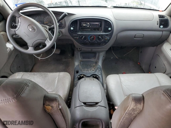 2004 Toyota Tundra Ltd with VIN 5TBET38124S438140, listed as a Copart auction lot 84105494 with 301,645 mi miles and Salvage Title. Bid and sale history available at carsss.com. Image 8.