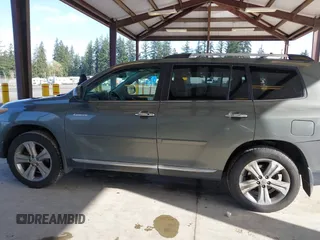 2012 Toyota Highlander Limited with VIN 5TDDK3EH5CS101760, listed as a IAAI auction lot 41993875 with 318,423 mi miles. Bid and sale history available at carsss.com. Image 14.