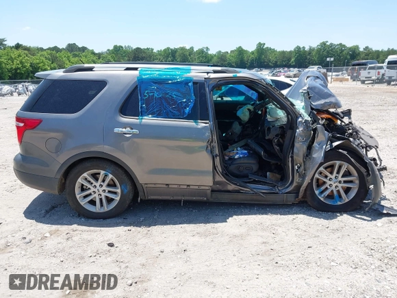 2011 Ford Explorer XLT с VIN 1FMHK8D82BGA81813, выставлен на аукционе IAAI как лот 42307999 с пробегом Не указан миль и . История ставок и продаж доступна на DreamBid. Изображение 13.