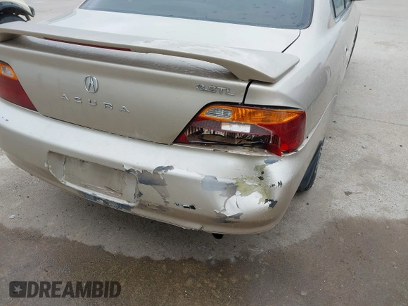 2000 Acura TL with VIN 19UUA5664YA052956, listed as a IAAI auction lot 41614847 with 225,861 mi miles. Bid and sale history available at carsss.com. Image 6.