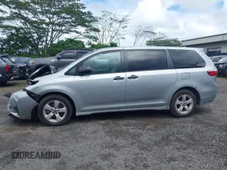 2019 Toyota Sienna L с VIN 5TDZZ3DC2KS005851, выставлен на аукционе IAAI как лот 41992778 с пробегом 99 580 миль миль и . История ставок и продаж доступна на DreamBid. Изображение 14.