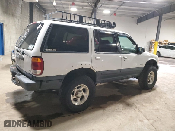 2000 Ford Explorer XLT с VIN 1FMZU83PXYZA51396, выставлен на аукционе Copart как лот 62365505 с пробегом 230 018 миль миль и Списание • Salvage title. История ставок и продаж доступна на DreamBid. Изображение 3.