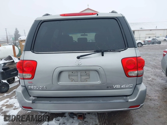 2005 Toyota Sequoia SR5 with VIN 5TDBT44A95S257043, listed as a IAAI auction lot 41562983 with 213,197 mi miles and . Bid and sale history available at DreamBid. Image 16.