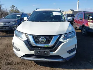 2019 Nissan Rogue SV with VIN KNMAT2MV0KP551083, listed as a IAAI auction lot 41364279 with 38,405 mi miles. Bid and sale history available at carsss.com. Image 12.