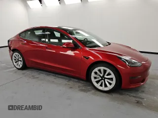 2022 Tesla Model 3 z VIN 5YJ3E1EA2NF289980, wystawiony jako Copart lot #55449825 z przebiegiem 90 137 mil mil oraz Szkoda całkowita • Salvage title. Historia ofert i sprzedaży dostępna na DreamBid. Obrazek 4.