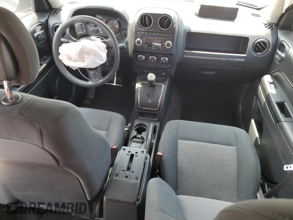 2014 Jeep Patriot Altitude with VIN 1C4NJPBA4ED927701, listed as a Copart auction lot 58413245 with 107,168 mi miles and Clean title. Bid and sale history available at DreamBid. Image 8.