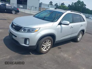 2014 Kia Sorento LX с VIN 5XYKT4A64EG467174, выставлен на аукционе IAAI как лот 42421411 с пробегом 110 552 миль миль и . История ставок и продаж доступна на DreamBid. Изображение 2.