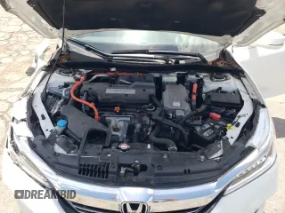 2017 Honda Accord Touring with VIN JHMCR6F7XHC023899, listed as a Copart auction lot 60900175 with 29,092 mi miles and Salvage title. Bid and sale history available at DreamBid. Image 11.