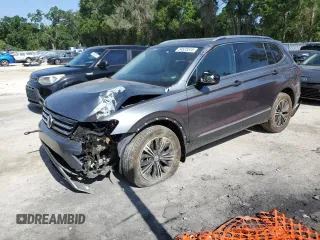 2018 Volkswagen Tiguan SEL z VIN 3VV3B7AX2JM016874, wystawiony jako Copart lot #54525515 z przebiegiem 87 472 mil mil oraz Nie do naprawy • Non repairable. Historia ofert i sprzedaży dostępna na DreamBid. Obrazek 1.