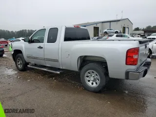 2013 Chevrolet Silverado 1500 LS with VIN 1GCRCREAXDZ133595, listed as a Copart auction lot 42641915 with 98,902 mi miles and Salvage Title. Bid and sale history available at carsss.com. Image 2.