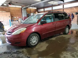 2008 Toyota Sienna CE z VIN 5TDZK23C68S145636, wystawiony jako Copart lot #61693735 z przebiegiem 173 633 mil mil oraz Czysty tytuł • Clean title. Historia ofert i sprzedaży dostępna na DreamBid. Obrazek 1.