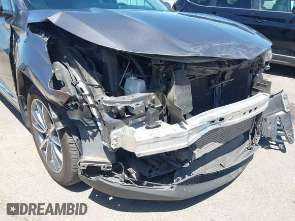 2019 Acura RDX w/Technology Pkg with VIN 5J8TC2H5XKL005340, listed as a IAAI auction lot 42098235 with 61,656 mi miles. Bid and sale history available at carsss.com. Image 6.