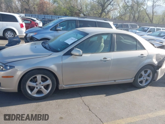 2008 Mazda 6 i Sport VE with VIN 1YVHP80C785M44458, listed as a IAAI auction lot 41993477 with 259,789 mi miles. Bid and sale history available at carsss.com. Image 14.