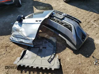 2021 Volkswagen Atlas SEL z VIN 1V2BC2CA9MC205738, wystawiony jako Copart lot #55288504 z przebiegiem 59 838 mil mil oraz Szkoda całkowita • Salvage title. Historia ofert i sprzedaży dostępna na DreamBid. Obrazek 13.