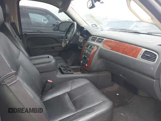 2013 Chevrolet Suburban LT with VIN 1GNSCJE03DR164477, listed as a IAAI auction lot 42083985 with 150,540 mi miles and . Bid and sale history available at DreamBid. Image 5.