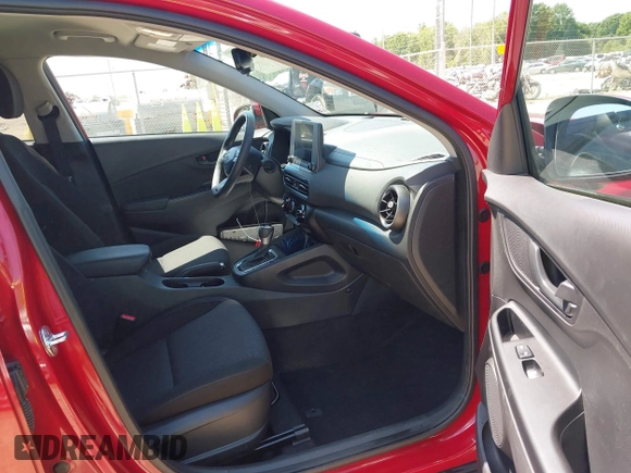 2022 Hyundai Kona SEL with VIN KM8K62AB1NU880382, listed as a IAAI auction lot 41976517 with 30,903 mi miles and . Bid and sale history available at DreamBid. Image 5.