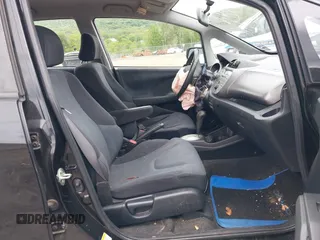 2009 Honda Fit Sport с VIN JHMGE88459S068865, выставлен на аукционе IAAI как лот 42351113 с пробегом 153 884 миль миль и . История ставок и продаж доступна на DreamBid. Изображение 5.
