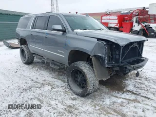 2019 GMC Yukon XL Denali with VIN 1GKS2HKJ3KR226480, listed as a IAAI auction lot 41643526 with 111,480 mi miles. Bid and sale history available at carsss.com. Image 1.