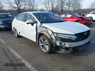 2018 Honda Clarity Plug-In Hybrid with VIN JHMZC5F10JC015415, listed as a IAAI auction lot 41647147 with 79,425 mi miles. Bid and sale history available at carsss.com. Image 1.