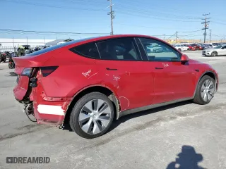 2022 Tesla Model Y Long Range with VIN 7SAYGDEE3NF318359, listed as a Copart auction lot 51861925 with 0 mi miles and Salvage Title. Bid and sale history available at carsss.com. Image 3.