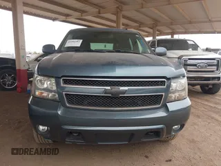 2009 Chevrolet Tahoe 2LT z VIN 1GNFK23069R293642, wystawiony jako IAAI lot #41584582 z przebiegiem 140 633 mil mil oraz . Historia ofert i sprzedaży dostępna na DreamBid. Obrazek 6.