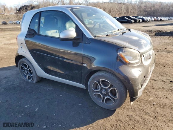2016 Smart fortwo Passion with VIN WMEFJ5DA8GK054203, listed as a Copart auction lot 47167215 with NaN miles and Salvage Title. Bid and sale history available at carsss.com. Image 4.