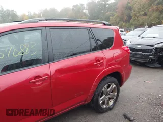 2011 Toyota RAV4 Sport with VIN JTMRF4DV2B5049788, listed as a IAAI auction lot 40578883 with 203,848 mi miles. Bid and sale history available at carsss.com. Image 6.