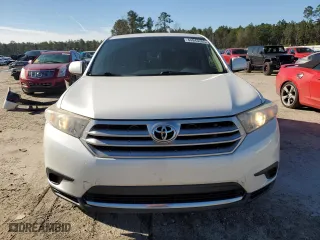 2013 Toyota Highlander with VIN 5TDZA3EH2DS046517, listed as a Copart auction lot 44943285 with 148,980 mi miles and Salvage Title. Bid and sale history available at carsss.com. Image 5.