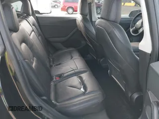 2021 Tesla Model Y Long Range with VIN 5YJYGDEE6MF111993, listed as a IAAI auction lot 41600578 with Not Provided miles. Bid and sale history available at carsss.com. Image 8.