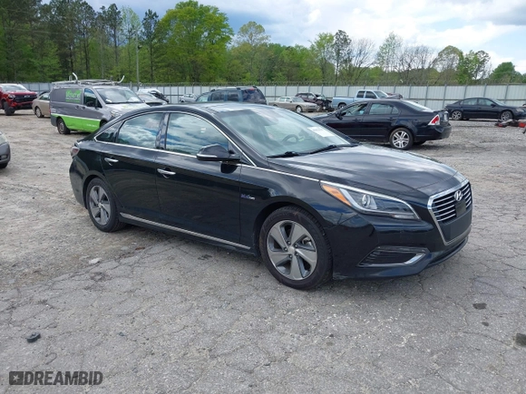 2017 Hyundai Sonata Hybrid Limited with VIN KMHE34L14HA055044, listed as a IAAI auction lot 42021191 with 286,825 mi miles. Bid and sale history available at carsss.com. Image 1.