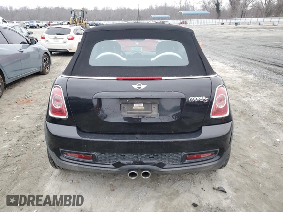 2012 MINI Convertible S z VIN WMWZP3C59CT250929, wystawiony jako Copart lot #46238105 z przebiegiem 109 042 mil mil oraz Czysty tytuł • Clean title. Historia ofert i sprzedaży dostępna na DreamBid. Obrazek 6.