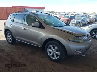 2009 Nissan Murano S z VIN JN8AZ18W19W145720, wystawiony jako IAAI lot #42345965 z przebiegiem 158 243 mil mil oraz . Historia ofert i sprzedaży dostępna na DreamBid. Obrazek 1.