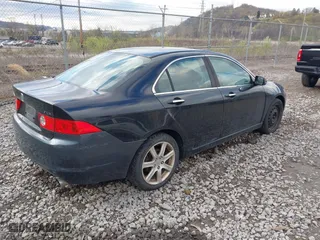 2004 Acura TSX with VIN JH4CL96854C033603, listed as a IAAI auction lot 42056448 with 206,029 mi miles. Bid and sale history available at carsss.com. Image 4.