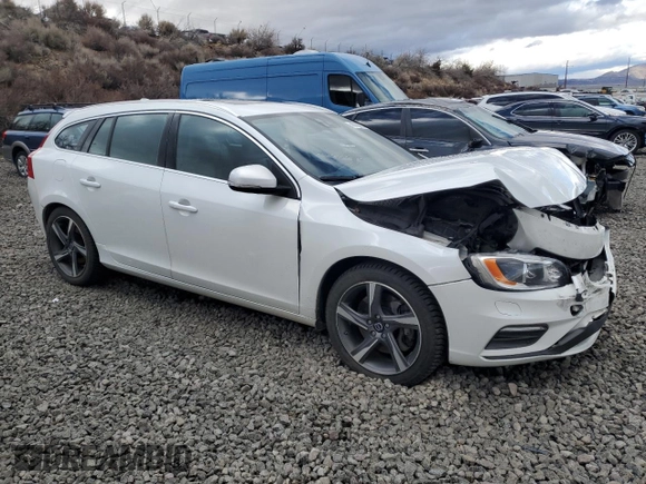2015 Volvo V60 z VIN YV1902SS6F1228244, wystawiony jako Copart lot #43789925 z przebiegiem 69 835 mil mil oraz Szkoda całkowita • Salvage title. Historia ofert i sprzedaży dostępna na DreamBid. Obrazek 4.