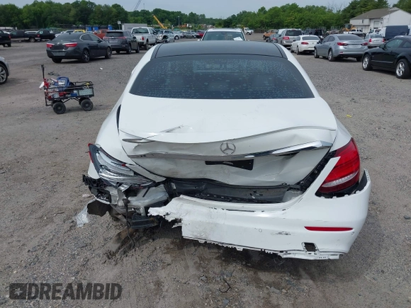 2018 Mercedes-Benz E 300 z VIN WDDZF4JBXJA448650, wystawiony jako IAAI lot #42343961 z przebiegiem 92 810 mil mil oraz . Historia ofert i sprzedaży dostępna na DreamBid. Obrazek 16.