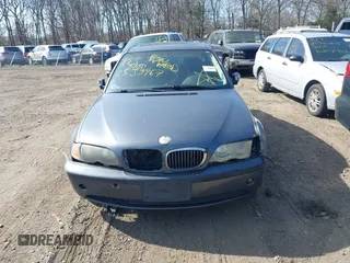 2003 BMW 3 Series 325i with VIN WBAAZ334X3PH35526, listed as a IAAI auction lot 42074943 with Not provided miles and . Bid and sale history available at DreamBid. Image 6.
