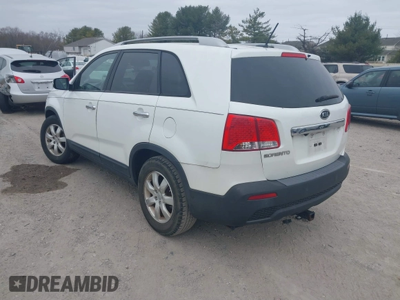 2012 Kia Sorento LX with VIN 5XYKT4A68CG237439, listed as a IAAI auction lot 41800247 with 155,637 mi miles. Bid and sale history available at carsss.com. Image 3.