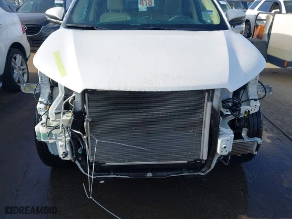 2019 Toyota Highlander SE with VIN 5TDKZRFH0KS315218, listed as a IAAI auction lot 41666981 with 45,218 mi miles. Bid and sale history available at carsss.com. Image 6.
