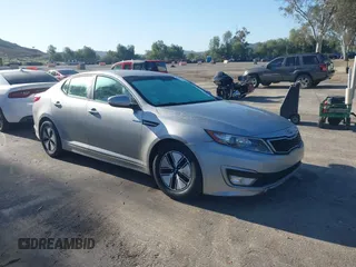 2013 Kia Optima EX with VIN KNAGM4AD8D5054616, listed as a IAAI auction lot 41820411 with 106,909 mi miles. Bid and sale history available at carsss.com. Image 1.