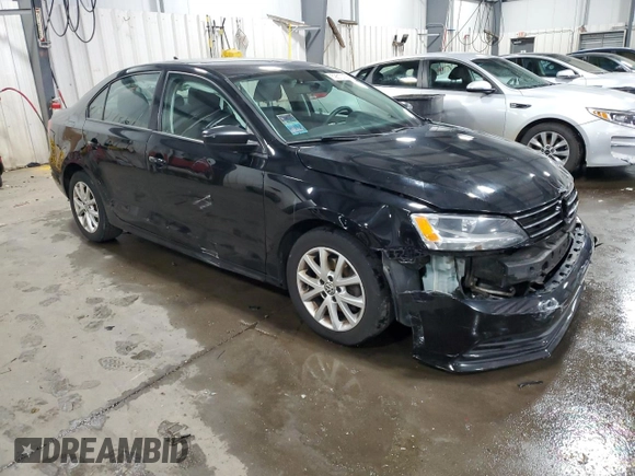 2015 Volkswagen Jetta SE with VIN 3VWD17AJ8FM313749, listed as a Copart auction lot 59810735 with 137,911 mi miles and Salvage title. Bid and sale history available at DreamBid. Image 4.