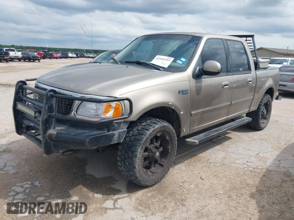 2003 Ford F-150 XLT with VIN 1FTRW08653KA87935, listed as a IAAI auction lot 42101353 with 1 mi miles. Bid and sale history available at carsss.com. Image 2.
