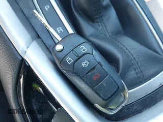 2015 Ford Fusion SE with VIN 3FA6P0H79FR203135, listed as a IAAI auction lot 41002631 with 110,485 mi miles and . Bid and sale history available at DreamBid. Image 11.