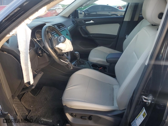 2018 Volkswagen Tiguan SEL with VIN 3VV3B7AX3JM010324, listed as a Copart auction lot 42957245 with 0 mi miles and Salvage Title. Bid and sale history available at carsss.com. Image 7.