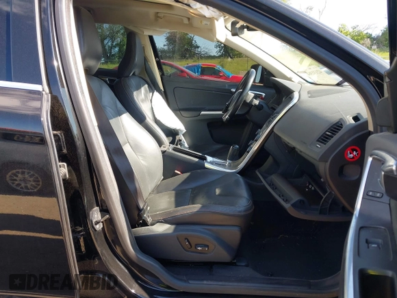 2012 Volvo XC60 3.0L with VIN YV4902DZ4C2312016, listed as a IAAI auction lot 42330364 with 157,554 mi miles and . Bid and sale history available at DreamBid. Image 5.