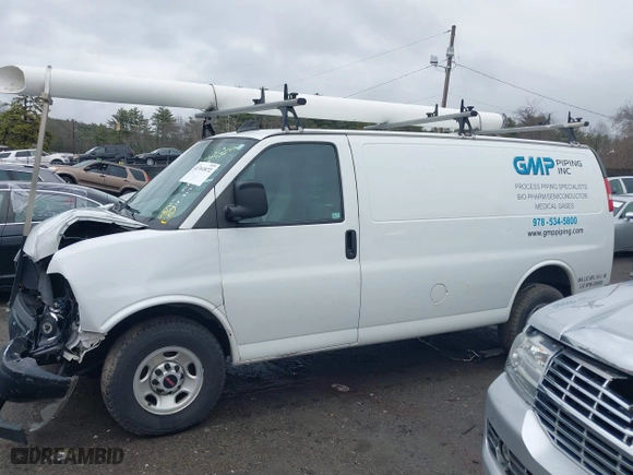 2019 GMC Savana Cargo Van with VIN 1GTW7AFG9K1154896, listed as a IAAI auction lot 41761872 with 183,541 mi miles. Bid and sale history available at carsss.com. Image 14.