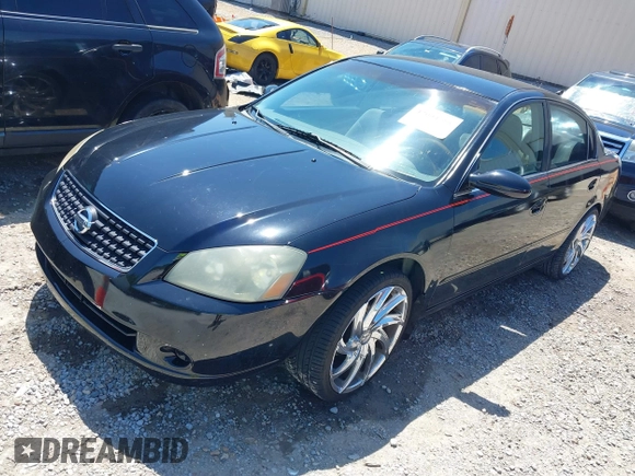 2006 Nissan Altima 2.5 with VIN 1N4AL11D96N334595, listed as a IAAI auction lot 42004783 with 166,683 mi miles. Bid and sale history available at carsss.com. Image 2.