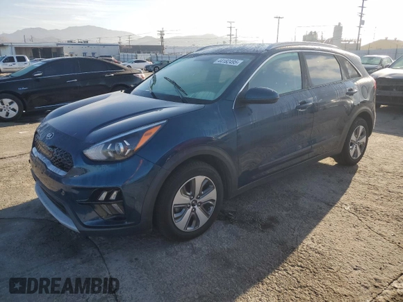 2020 Kia Niro LX with VIN KNDCB3LC4L5397881, listed as a Copart auction lot 44182495 with 156,886 mi miles and Salvage Title. Bid and sale history available at carsss.com. Image 1.