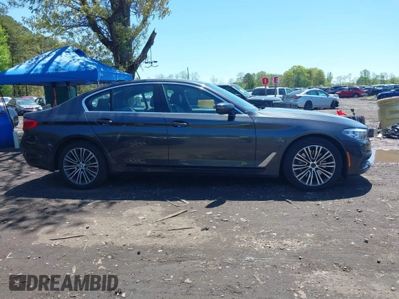 2019 BMW 5 Series 530i xDrive с VIN WBAJA7C58KG909998, выставлен на аукционе IAAI как лот 42203841 с пробегом 132 313 миль миль и . История ставок и продаж доступна на DreamBid. Изображение 13.